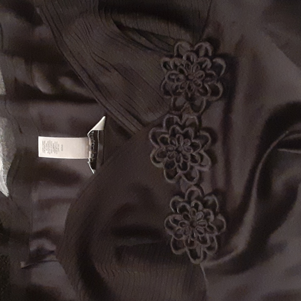 Black Negligee - Picture 11 of 12